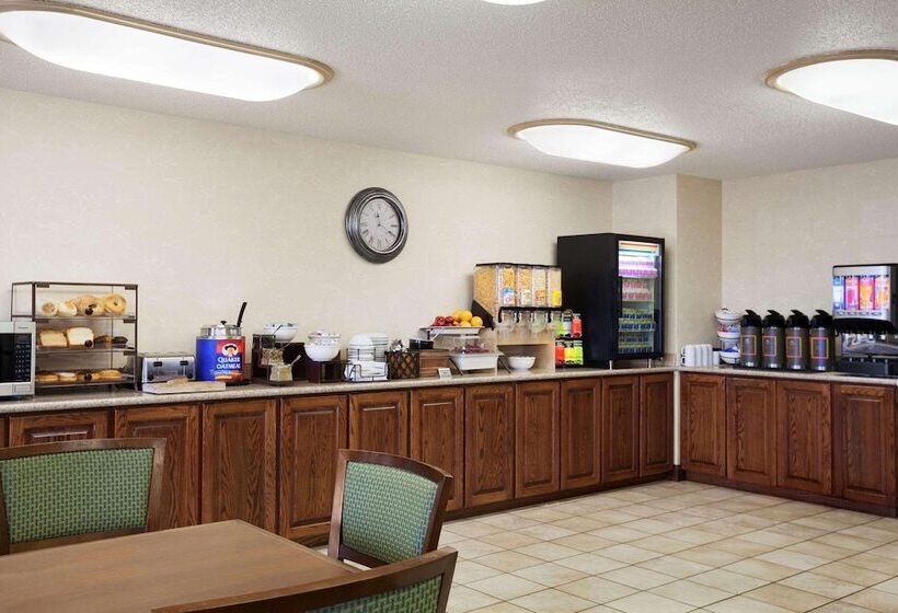 酒店 Country Inn & Suites By Radisson Bismarck Waterpark