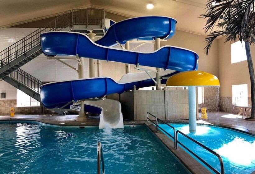 酒店 Country Inn & Suites By Radisson Bismarck Waterpark