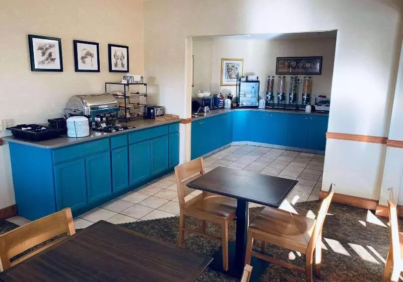 Отель Country Inn & Suites By Radisson, York, Pa