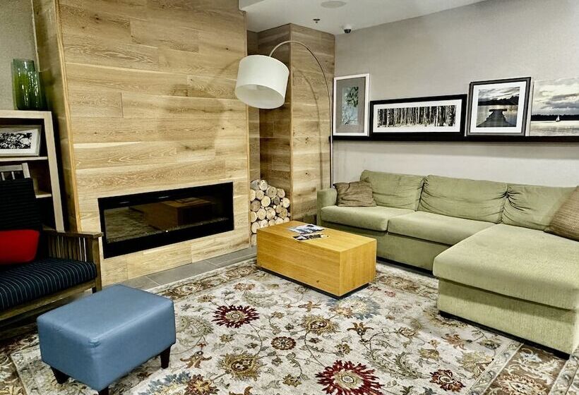 호텔 Radiant Inn And Suites