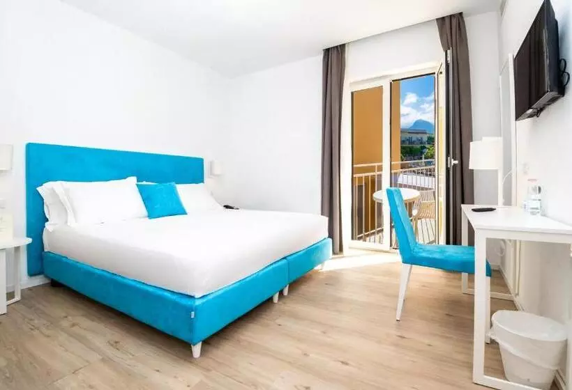 هتل Isabella Sorrento