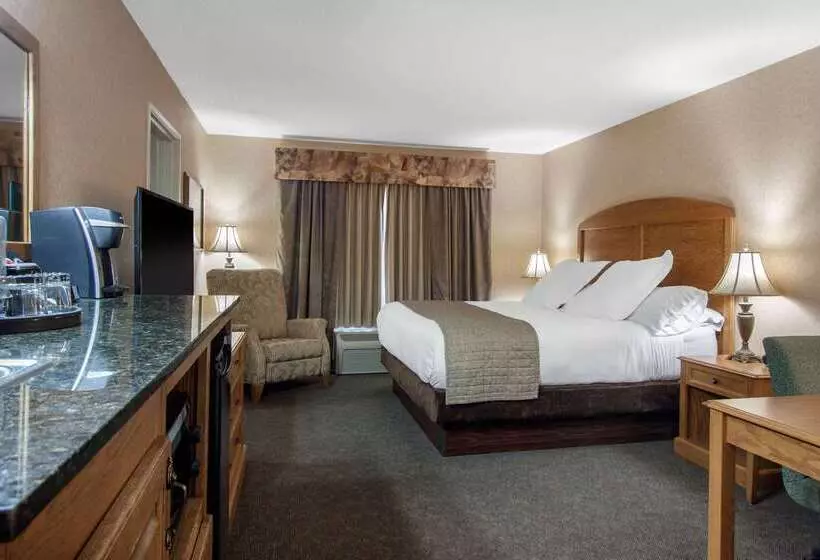 Norfolk Lodge & Suites, Ascend Hotel Collection