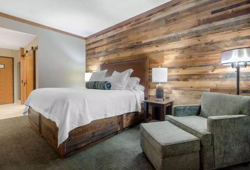 Norfolk Lodge & Suites, Ascend Hotel Collection