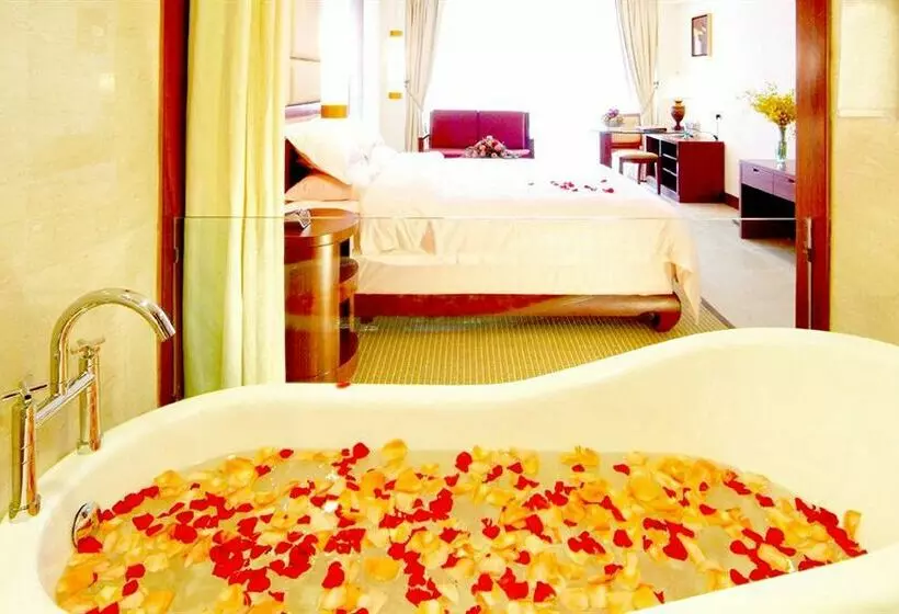 فندق The HNA Beach & Spa Resort