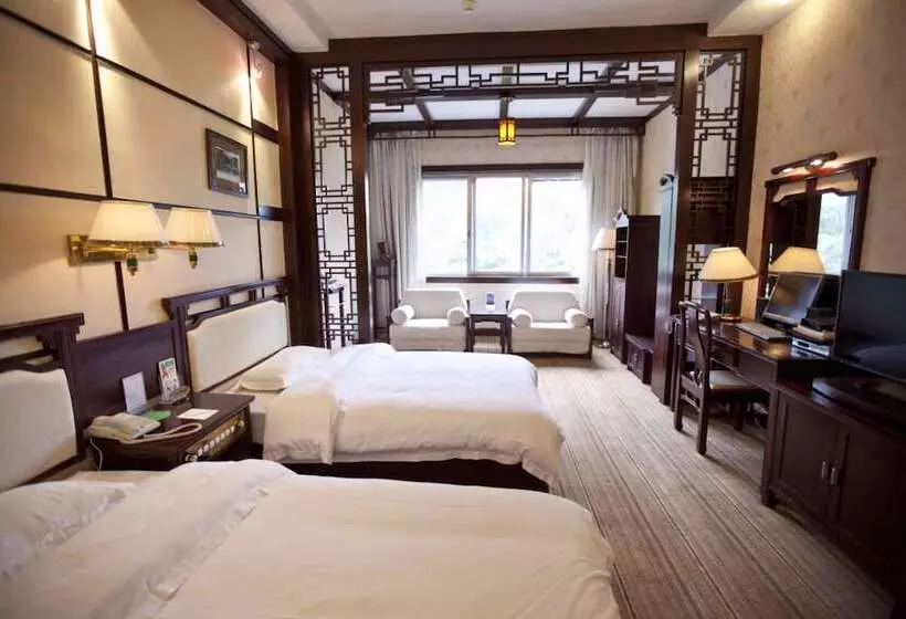 Отель Yangshuo New Century