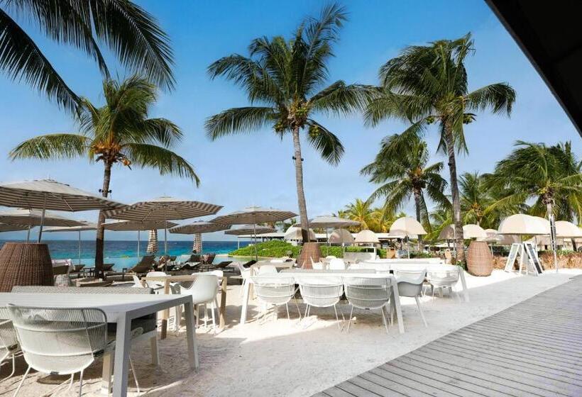 Papagayo Beach Resort