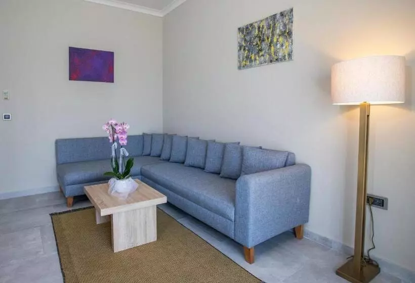 Yasmin Bodrum Resort