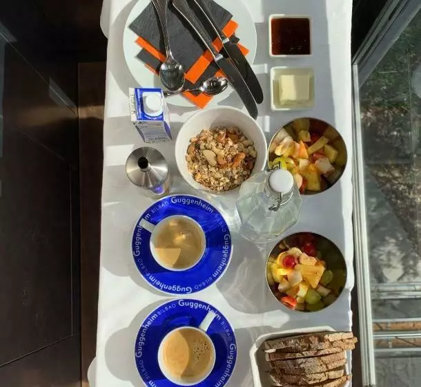 Aamiaismajoitus (B&B) La Forestale  La Suite Royale