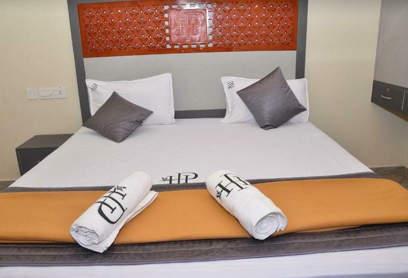 Hotelli Panchavarnaa