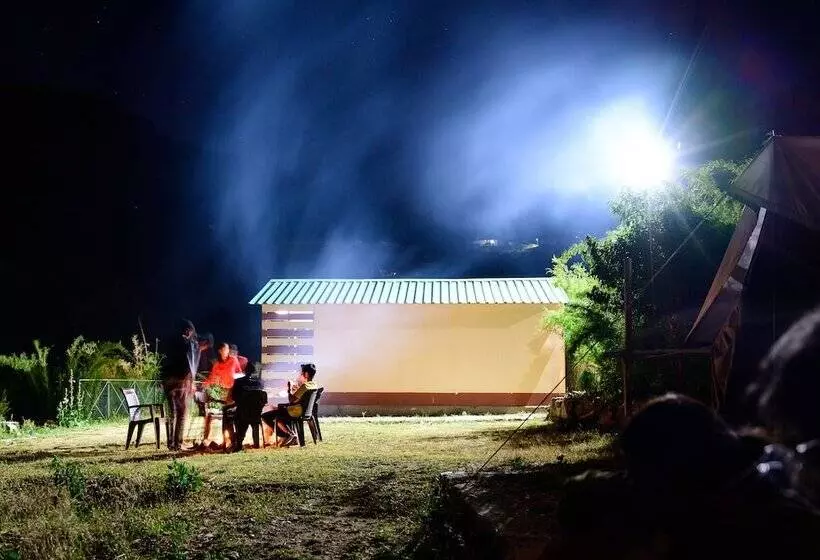 Hotelli The Goat Village Escape