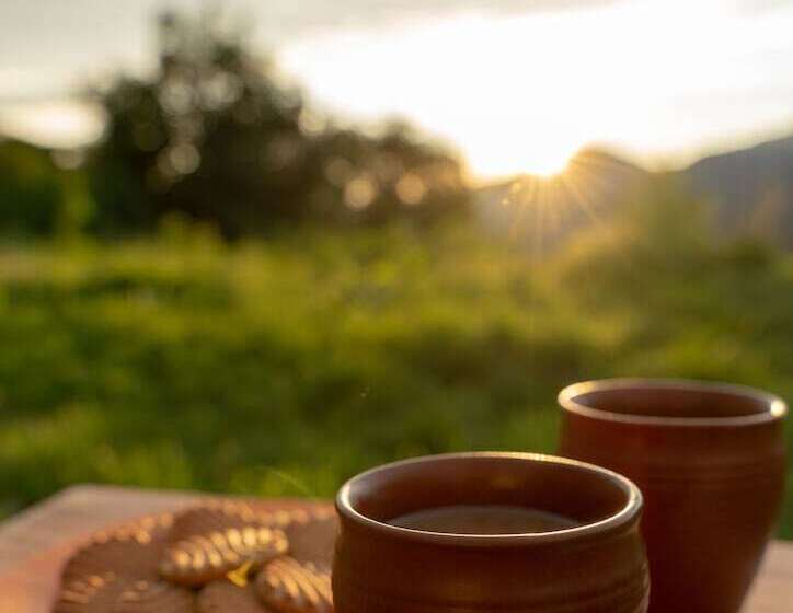 בית מלון כפרי The Goat Village Escape