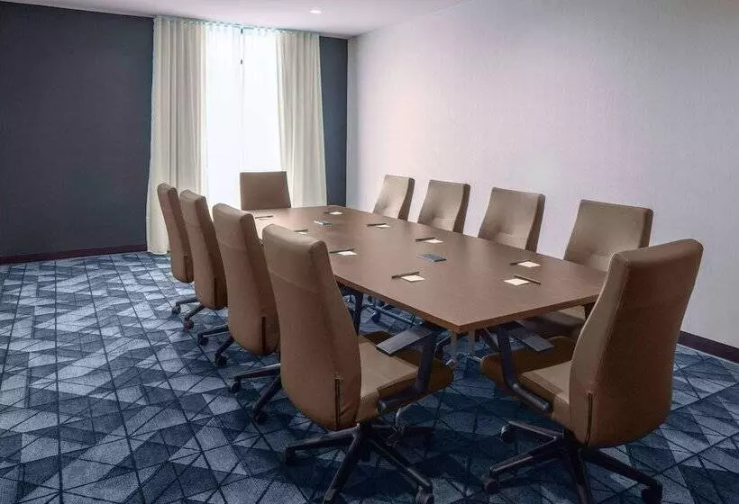 Hotelli Courtyard By Marriott Jefferson City