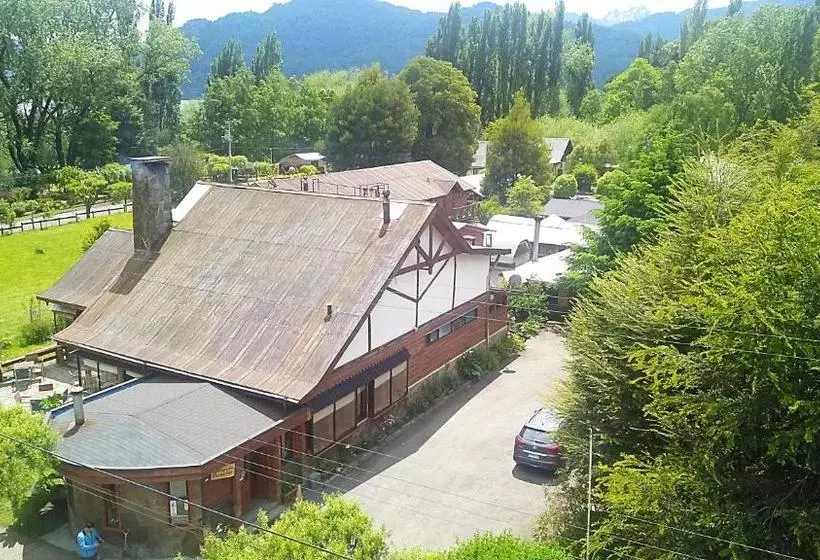 Hotelli Hosteria Cabañas Rucapillan