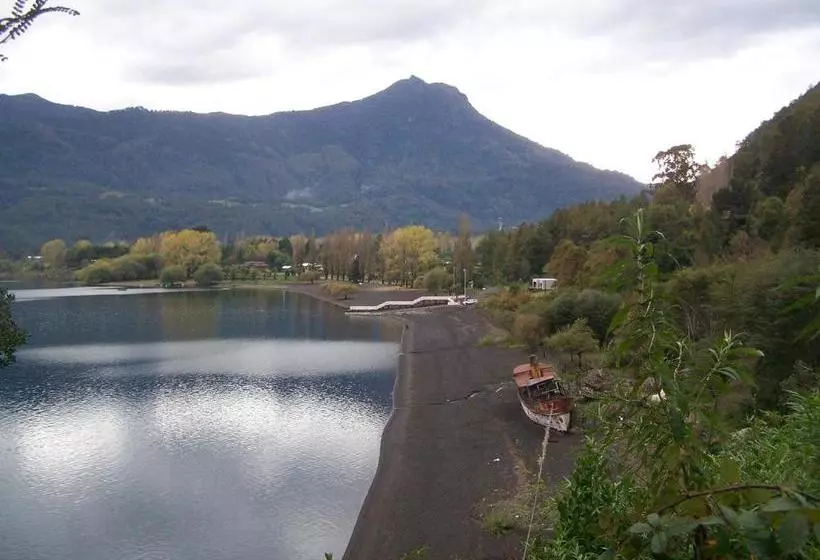 Hotelli Hosteria Cabañas Rucapillan