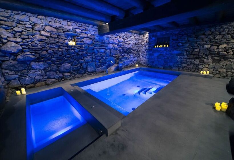 هتل Les Pardines 1819 Mountain Suites & Spa