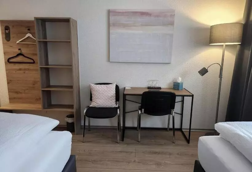 Hotelli Pension Fein & Sein