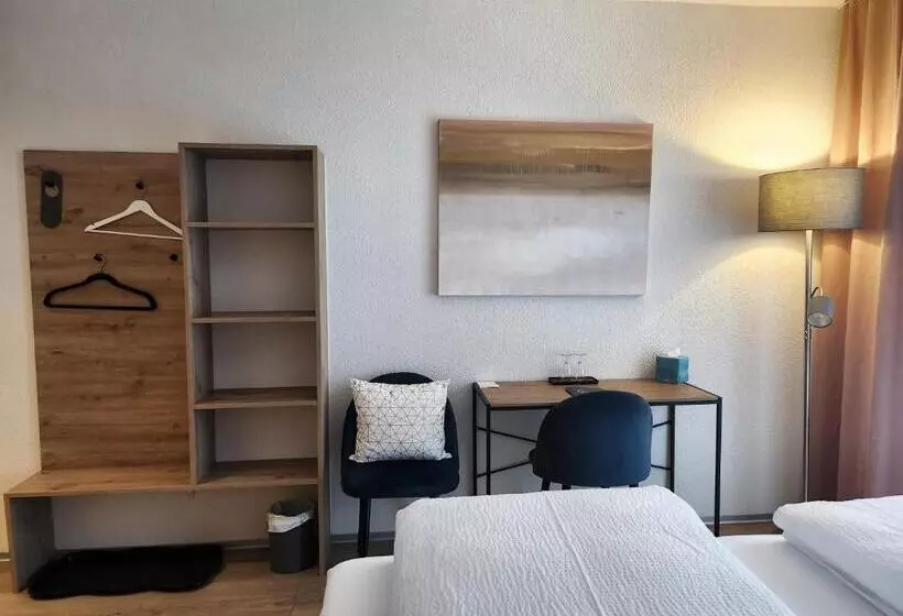 Hotelli Pension Fein & Sein