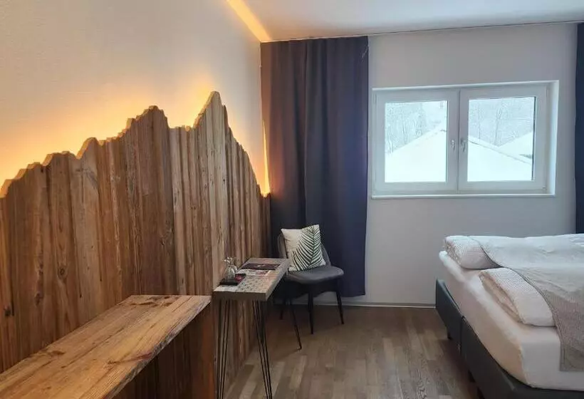 Hotelli Pension Fein & Sein