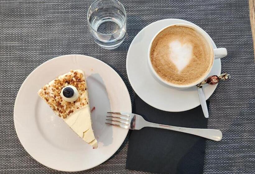 Hotel Pension Fein & Sein