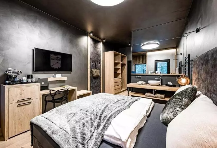 ホテル Almmonte Präclarum Suites Design
