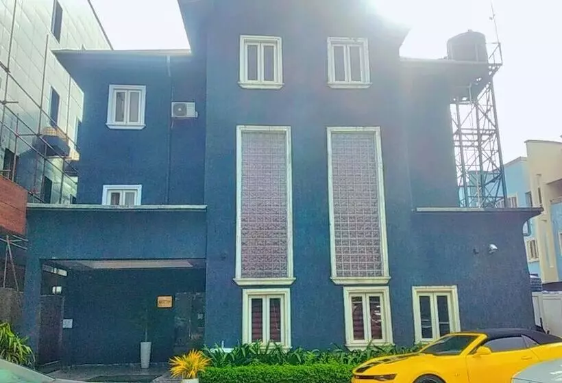 Axor Hotel &suites