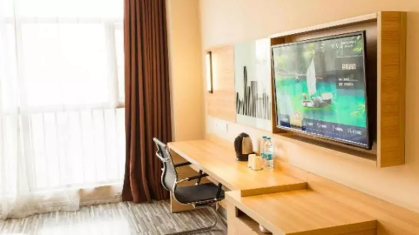 ホテル City Comfort Inn Yichang East Railway Station