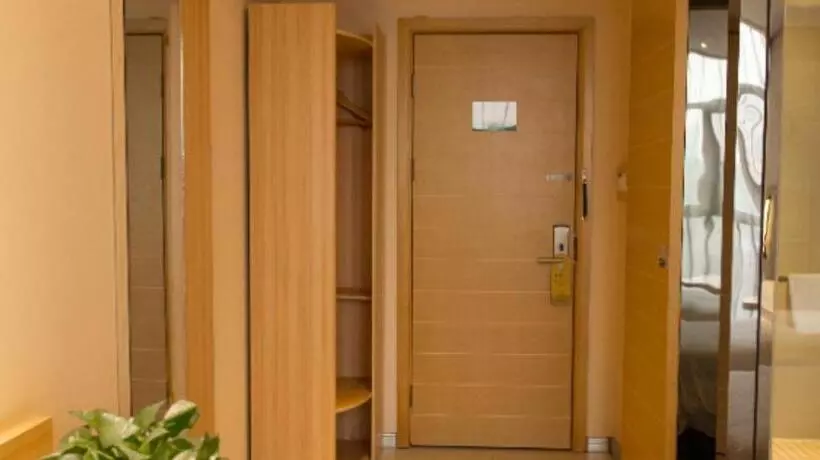 ホテル City Comfort Inn Yichang East Railway Station