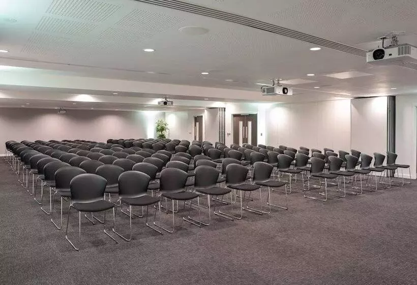 ホテル Innside By Meliá Newcastle