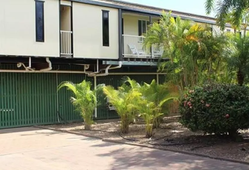 Hotelli Irish Club Accommodation