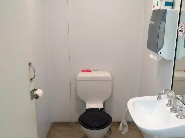 Hotelli Irish Club Accommodation