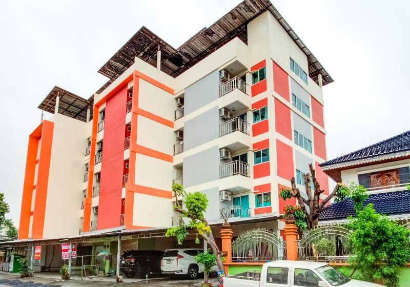 Hotel Oyo 75337 Ponpaipan1