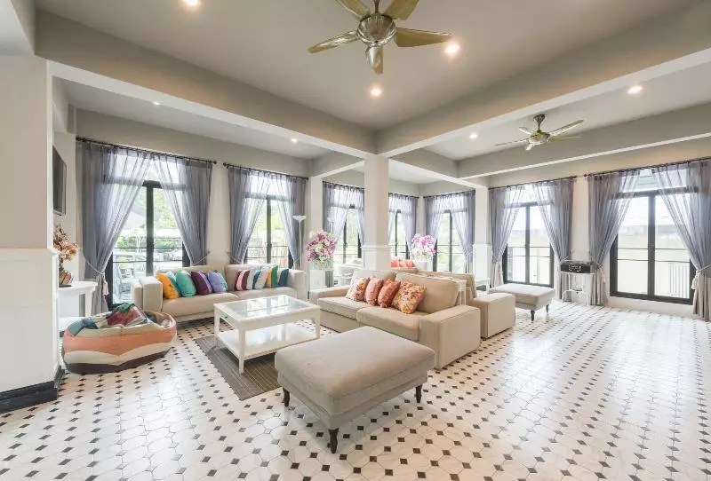 Hotelli Reindeer Park Resort