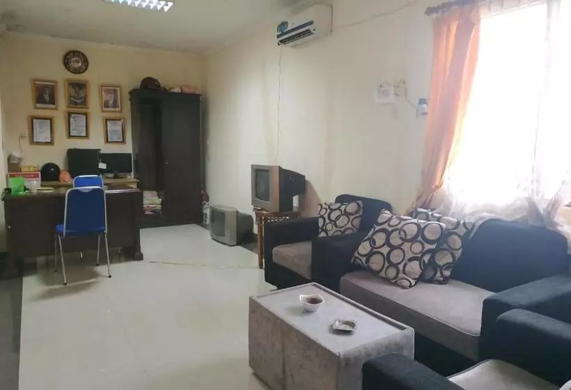 هتل Spot On 2832 Wisma Sukatani Indah