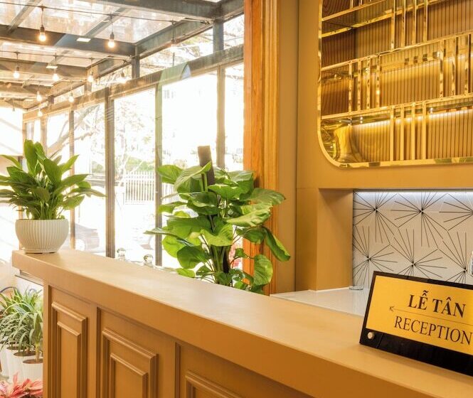 La Fleur Premium Central Apartment