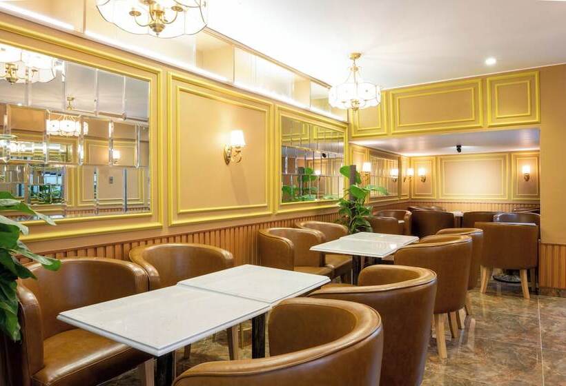 La Fleur Premium Central Apartment