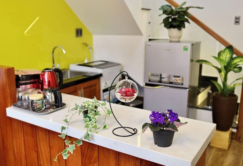 La Fleur Premium Central Apartment