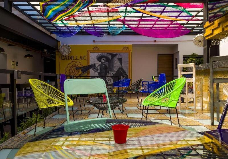 Cadillac Hotel Boutique