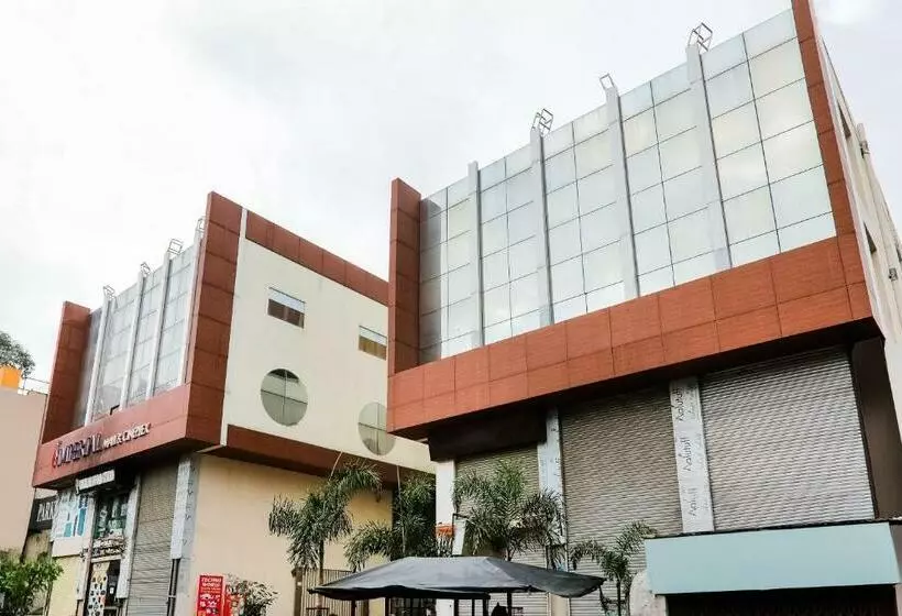 Hotelli Super Collection O Civil Lines Near Old Bus Stand