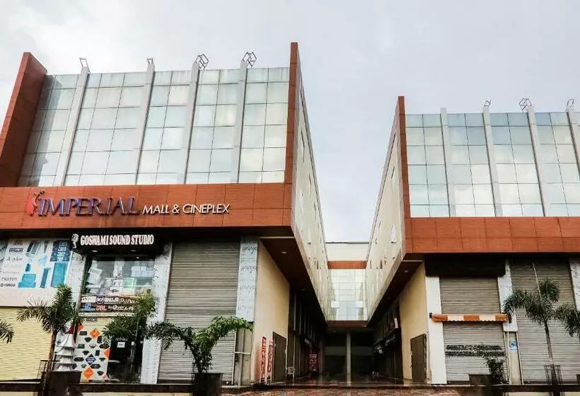 Hotelli Super Collection O Civil Lines Near Old Bus Stand