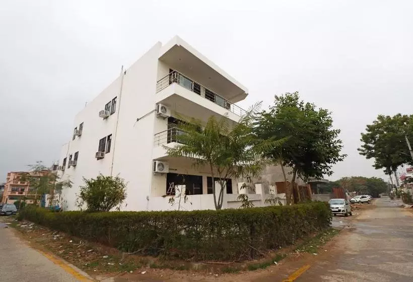 Hotelli Oyo 28576 Laxmi Residency