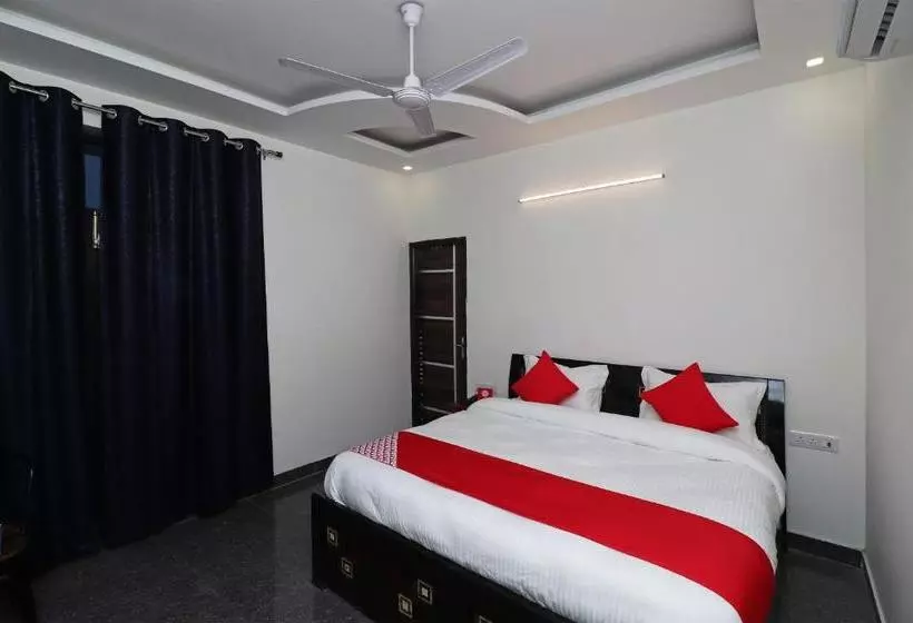 Hotelli Oyo 28576 Laxmi Residency