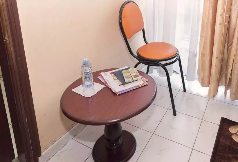 هتل Rwenzori International