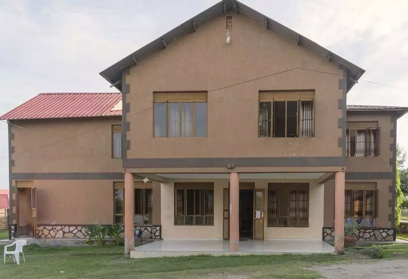 هتل Rwenzori International