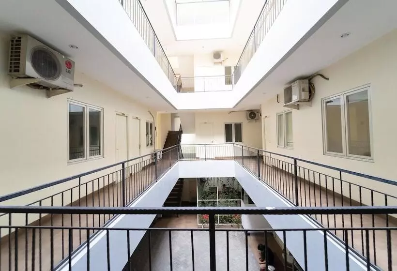 Majatalo Koolkost Near Ragunan Zoo