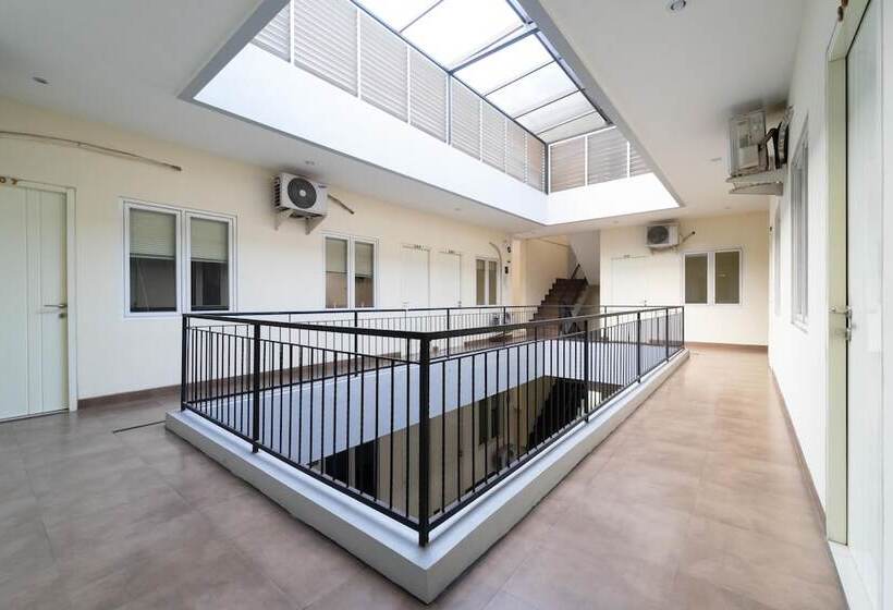 Pansiyon Koolkost Near Ragunan Zoo