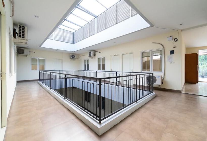 Pansiyon Koolkost Near Ragunan Zoo