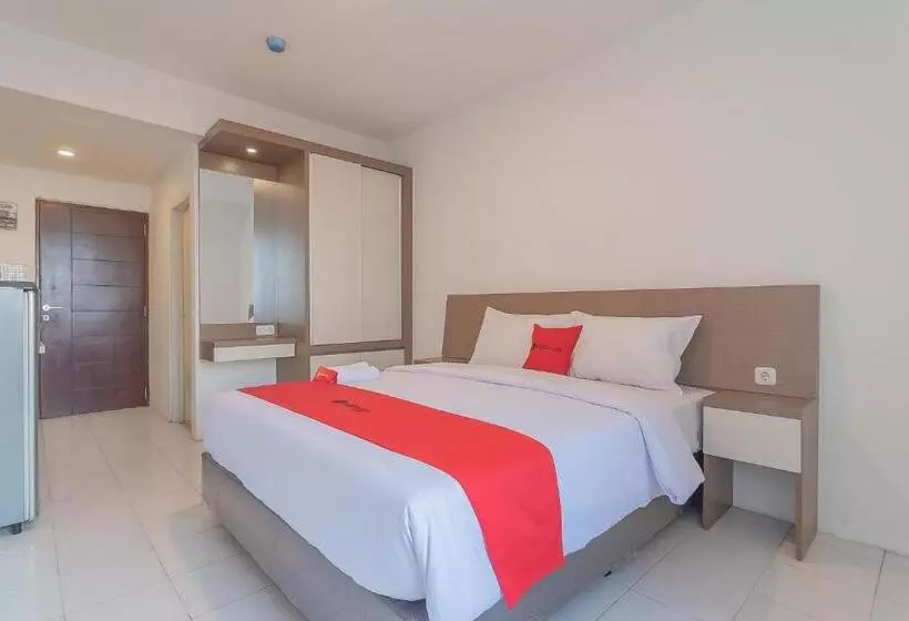 ペンション Reddoorz Apartment @ Emerald Towers Bandung