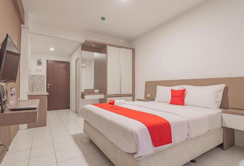 Pansiyon Reddoorz Apartment @ Emerald Towers Bandung