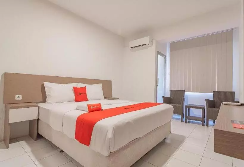 ペンション Reddoorz Apartment @ Emerald Towers Bandung