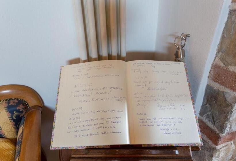 住宿加早餐  Casale Le Masse